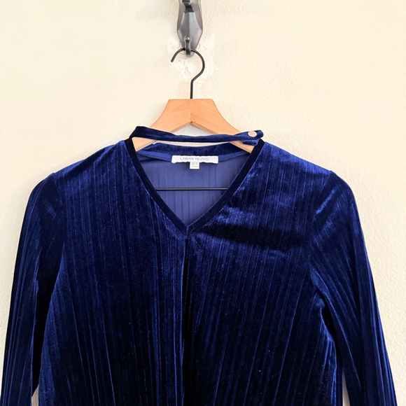 Urban Revivo Women's Blue Bell Sleeves Blouse Size 10 - Picture 5 of 8